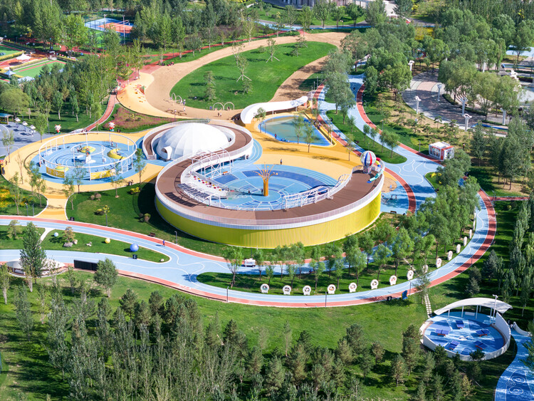 卡斯特罗普：踢拜仁染红是我铲球出现了失误；我最擅长8号位