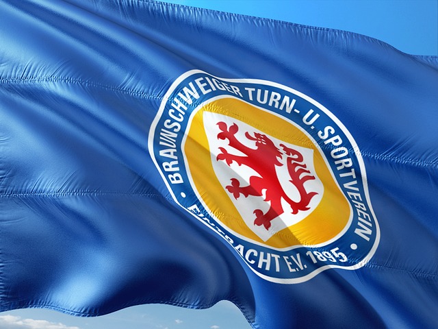 英超联赛中 英超联赛中